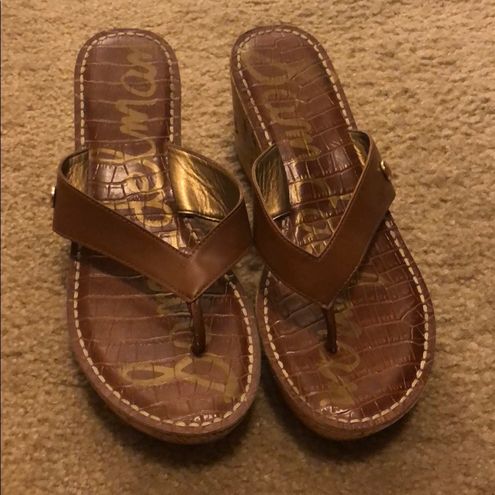 Wedge sandals